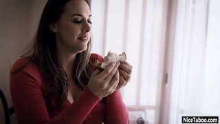 MARA Chanel Preston dick ltqajna iebsa