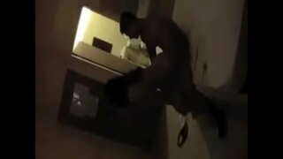 муж цуцколд бележи, као што сам трахаю његову жену члан, рт1.