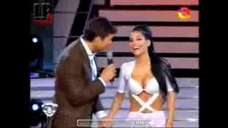 Сильвина Эскудеро у бели ® спандекс