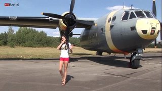 Eroberlin представља Моника бенз Пут контролу у немачком аеродрому