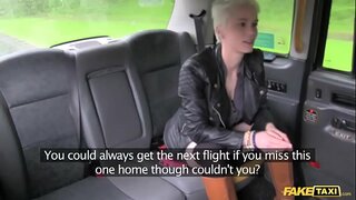 Ace Taxi kayente pasado pero asiento krusero parto