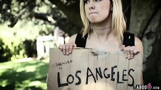 Exekutatu etxetik teen bikoitza pussy fucked ondoren hitchhike