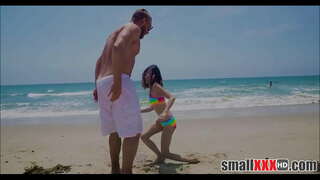 Самырык Рвезылан Кугу Да Изи Ӱдыр Член Дене Шарымаш Пляжым Жасмин Миниатюр Грея Ондакше Киска