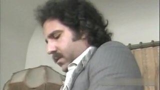 Milf British Boireannach Cum Taobh A-Staigh