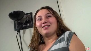 Alexandra piace scopare con gli uomini spagnoli