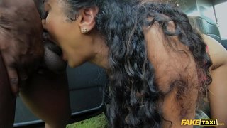 מזויף מונית הודי מרינה מאיה BBC בפעם הראשונה פורנו במונית