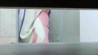 Co-cheangailte ri tan loidhne sexy a tha air a chlàradh a ' gabhail a-mhàin gun i a bhith aca