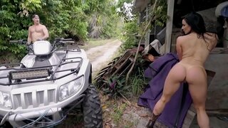 BANGBROS - Fantastisk Samling Av Puma Porr Huvudrollen Smokin&#039; Hot Babe Kendra Lust (1 av 3)